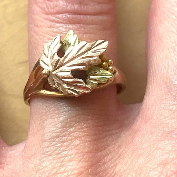 landstrom's black hills gold Jewelry - Vintage Black Hills 10K Gold Ring, Size 8.5, with Leaf & Grapes, Mint Condition